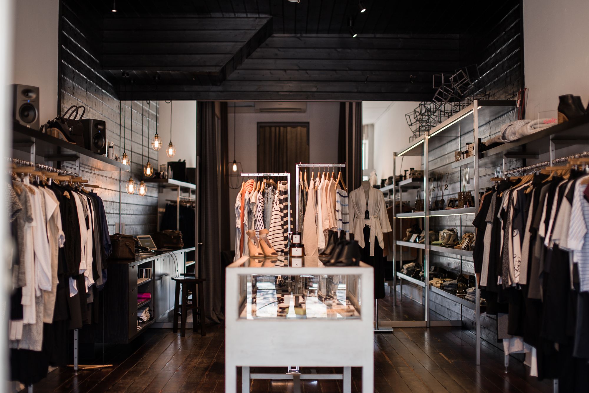 KMAR in-store clothing display